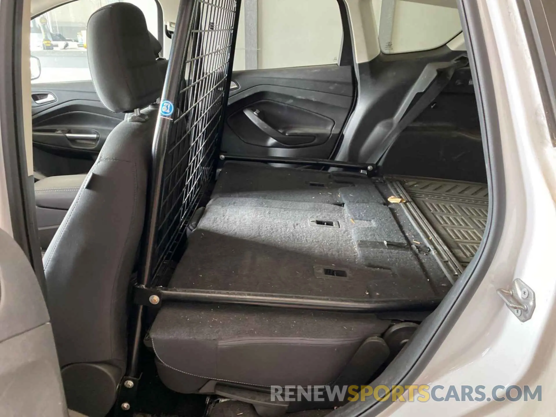 10 Фотография поврежденного автомобиля 1FMCU9GD0KUC07719 FORD ESCAPE 2019