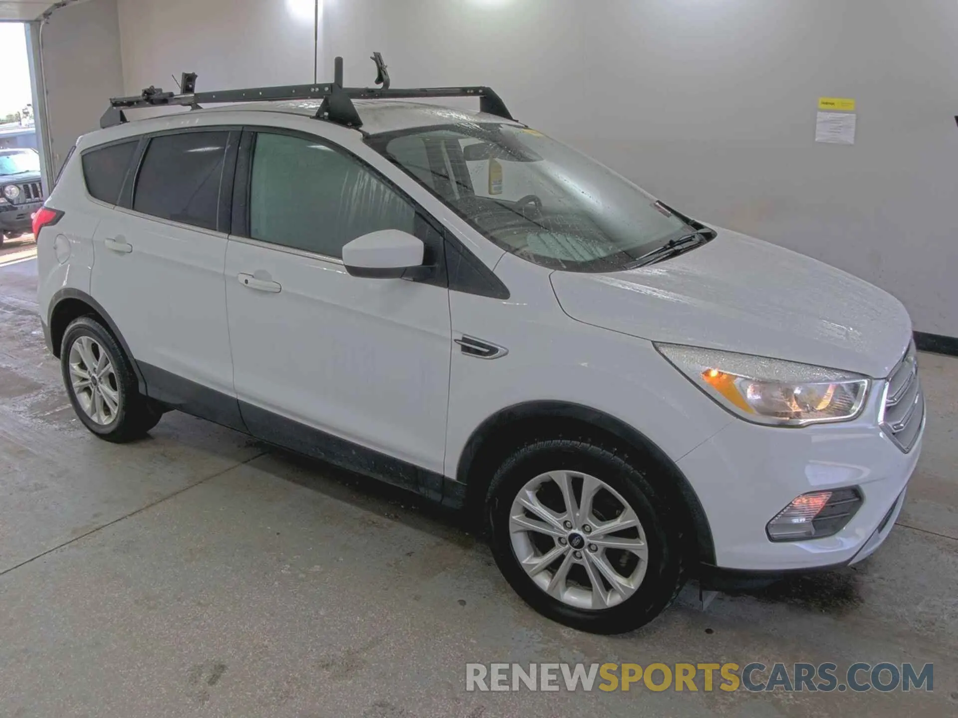 19 Фотография поврежденного автомобиля 1FMCU9GD0KUC07719 FORD ESCAPE 2019