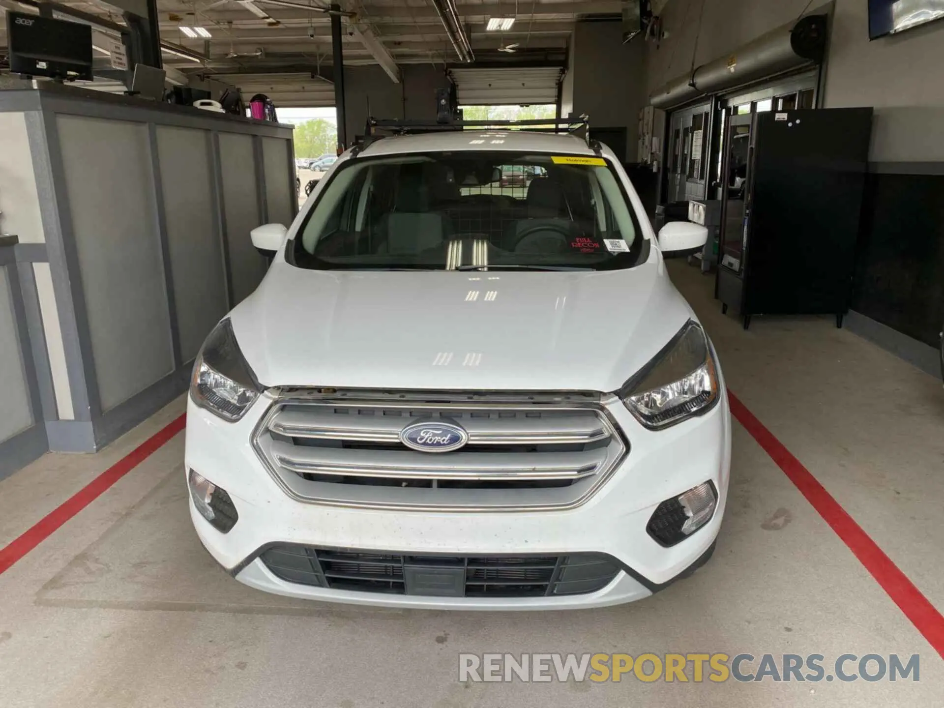 28 Фотография поврежденного автомобиля 1FMCU9GD0KUC07719 FORD ESCAPE 2019