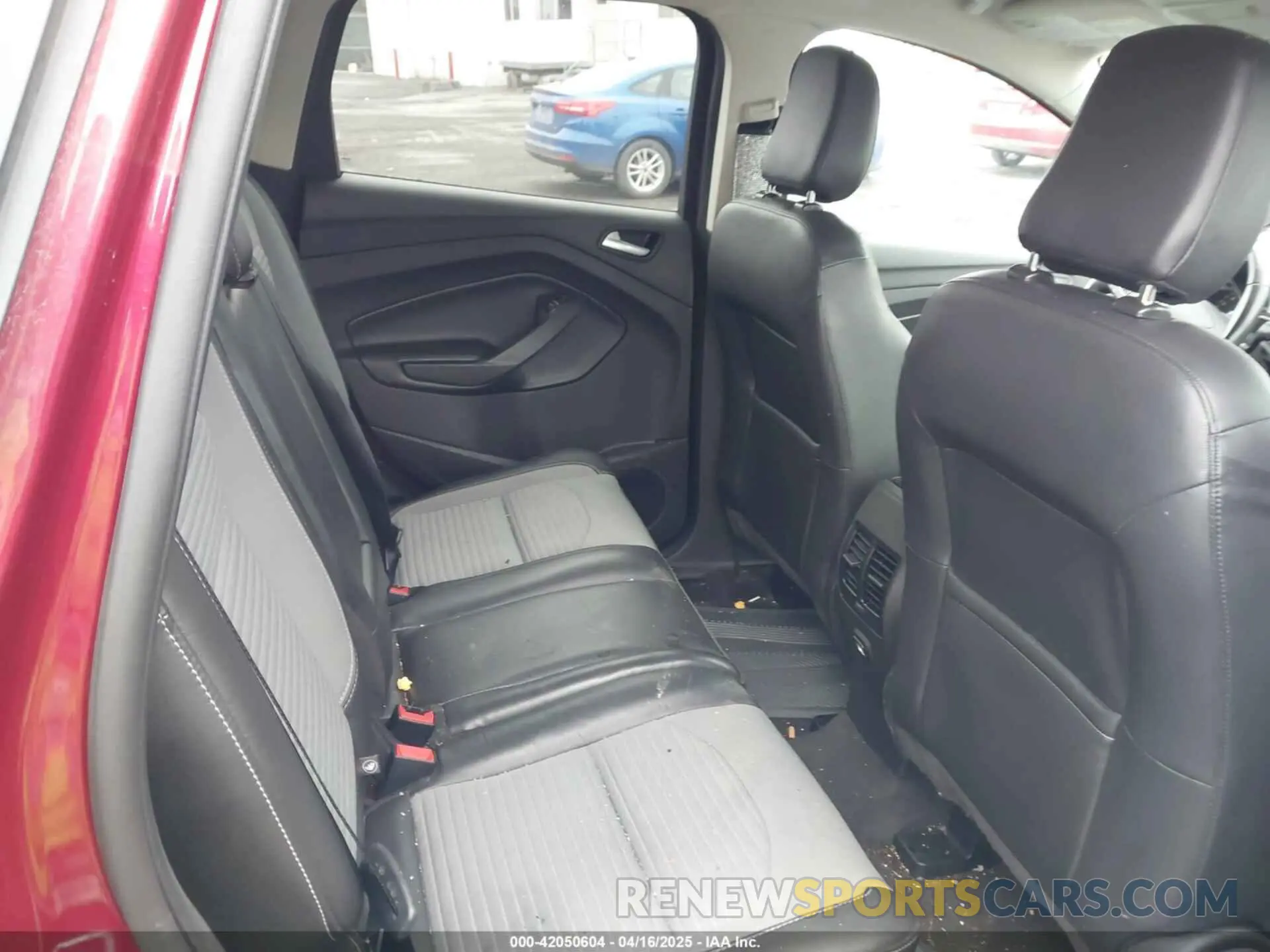 8 Фотография поврежденного автомобиля 1FMCU9GD0KUC43071 FORD ESCAPE 2019