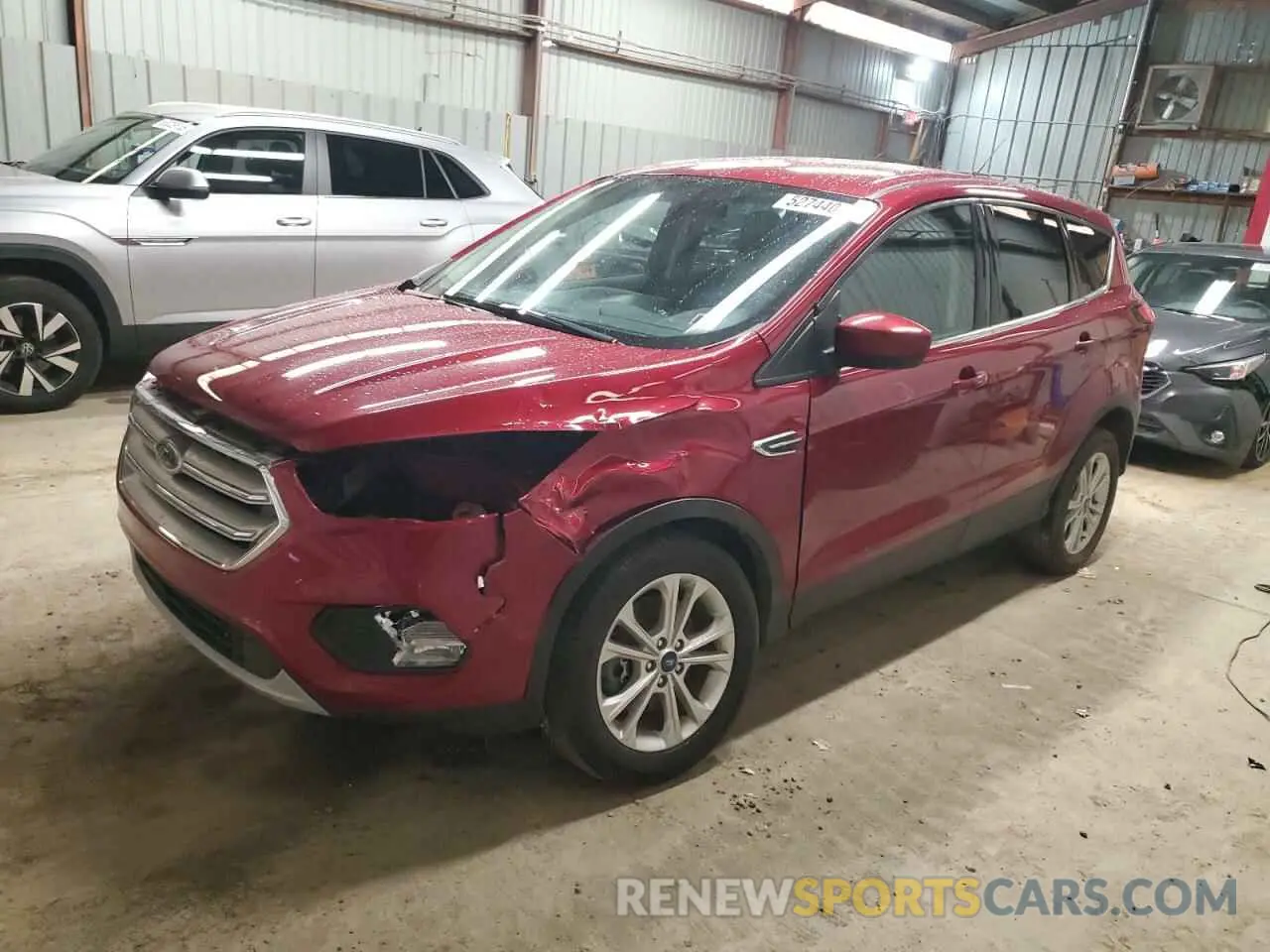 1 Photograph of a damaged car 1FMCU9GD1KUA14804 FORD ESCAPE 2019