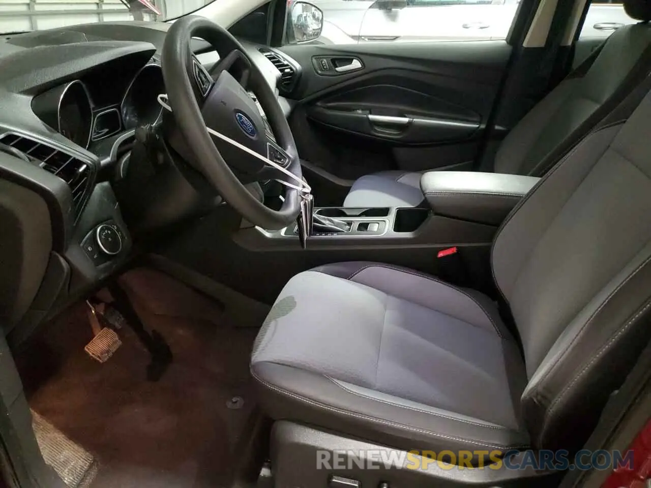 7 Photograph of a damaged car 1FMCU9GD1KUA14804 FORD ESCAPE 2019