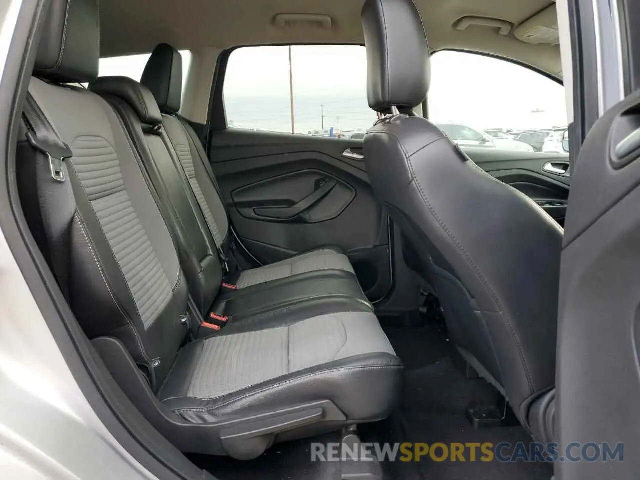12 Фотография поврежденного автомобиля 1FMCU9GD1KUB91949 FORD ESCAPE 2019