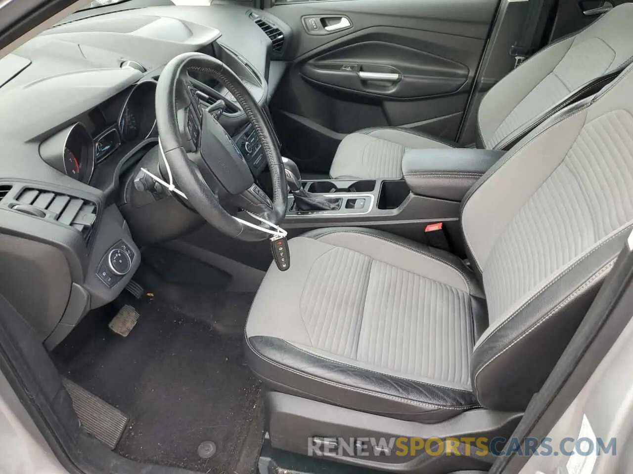 7 Фотография поврежденного автомобиля 1FMCU9GD1KUB91949 FORD ESCAPE 2019