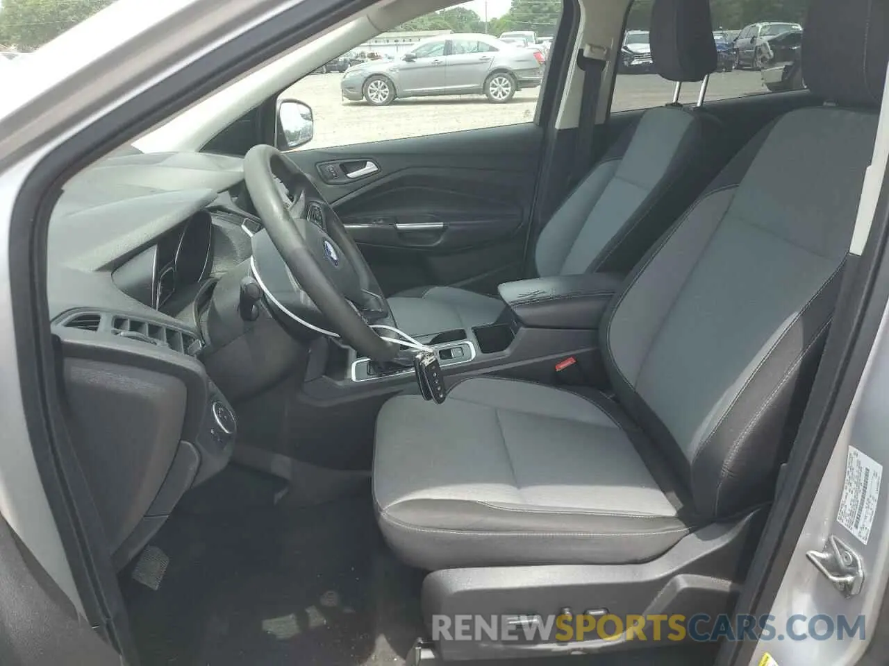 7 Photograph of a damaged car 1FMCU9GD2KUA38108 FORD ESCAPE 2019