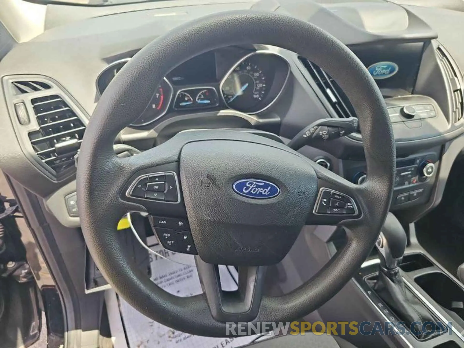 1 Фотография поврежденного автомобиля 1FMCU9GD2KUB65151 FORD ESCAPE 2019