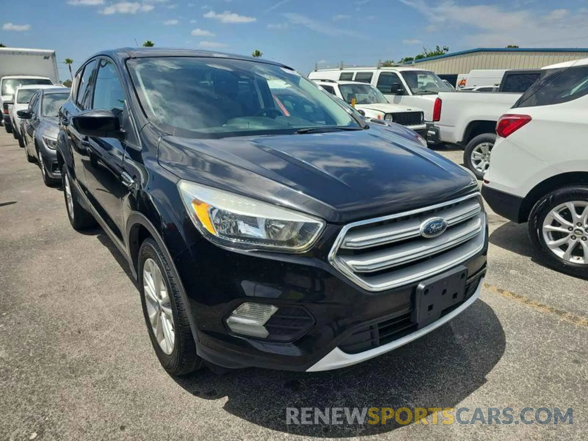 18 Фотография поврежденного автомобиля 1FMCU9GD2KUB65151 FORD ESCAPE 2019