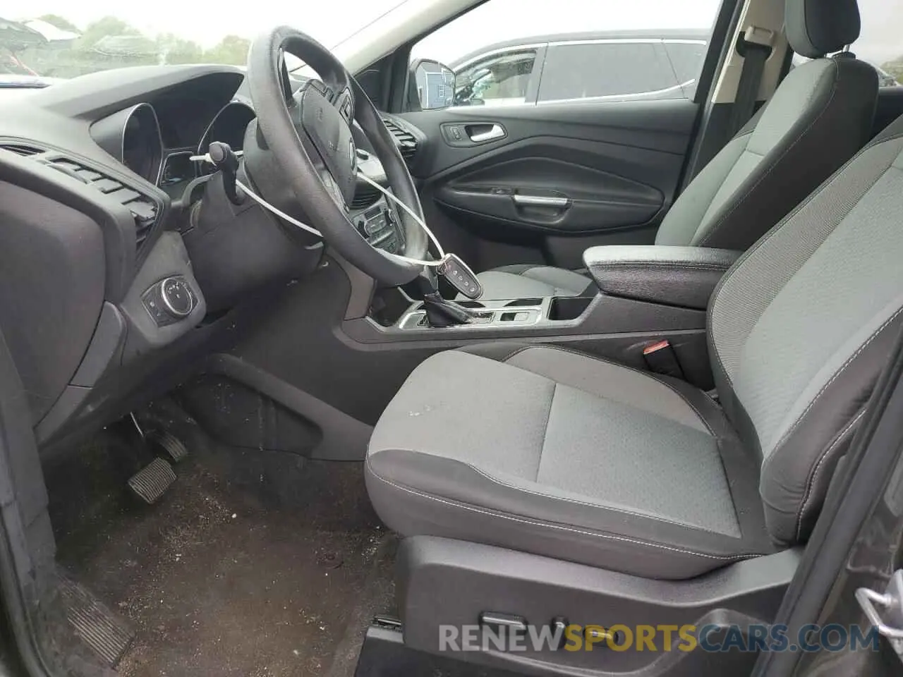 7 Photograph of a damaged car 1FMCU9GD2KUB90485 FORD ESCAPE 2019
