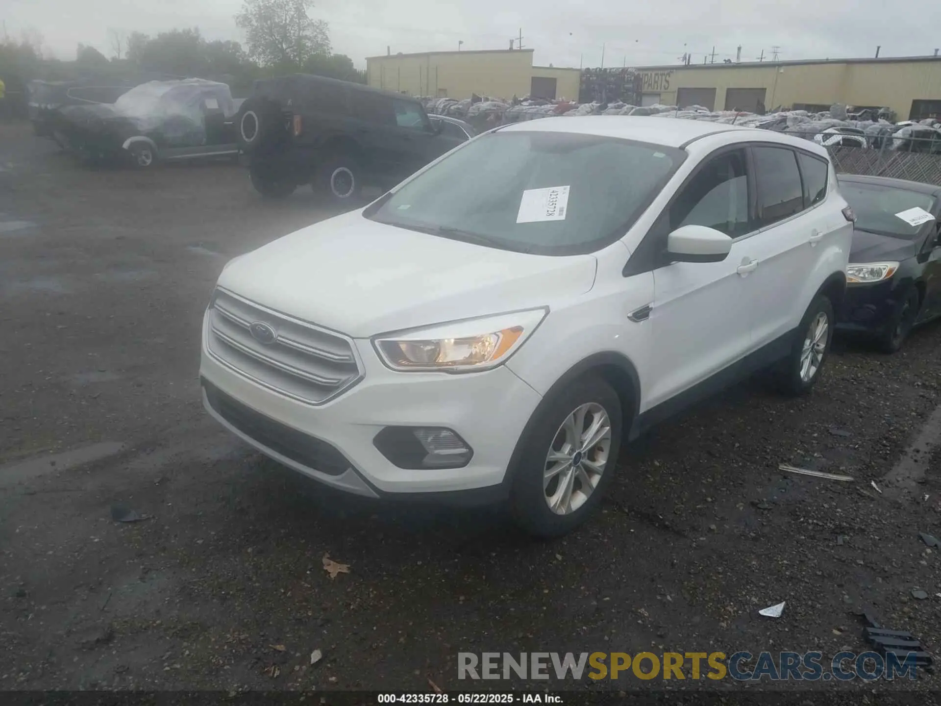 2 Фотография поврежденного автомобиля 1FMCU9GD2KUC25008 FORD ESCAPE 2019