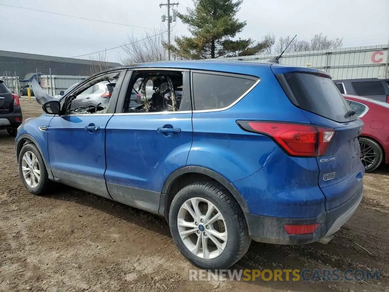 2 Фотография поврежденного автомобиля 1FMCU9GD2KUC34386 FORD ESCAPE 2019