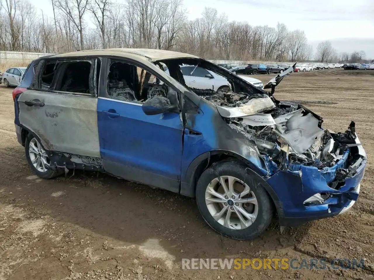 4 Фотография поврежденного автомобиля 1FMCU9GD2KUC34386 FORD ESCAPE 2019