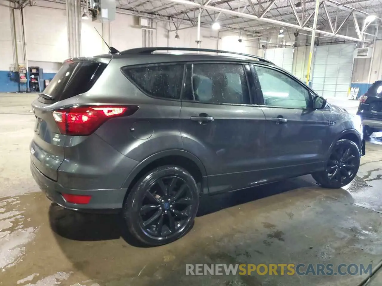 3 Photograph of a damaged car 1FMCU9GD3KUA22337 FORD ESCAPE 2019