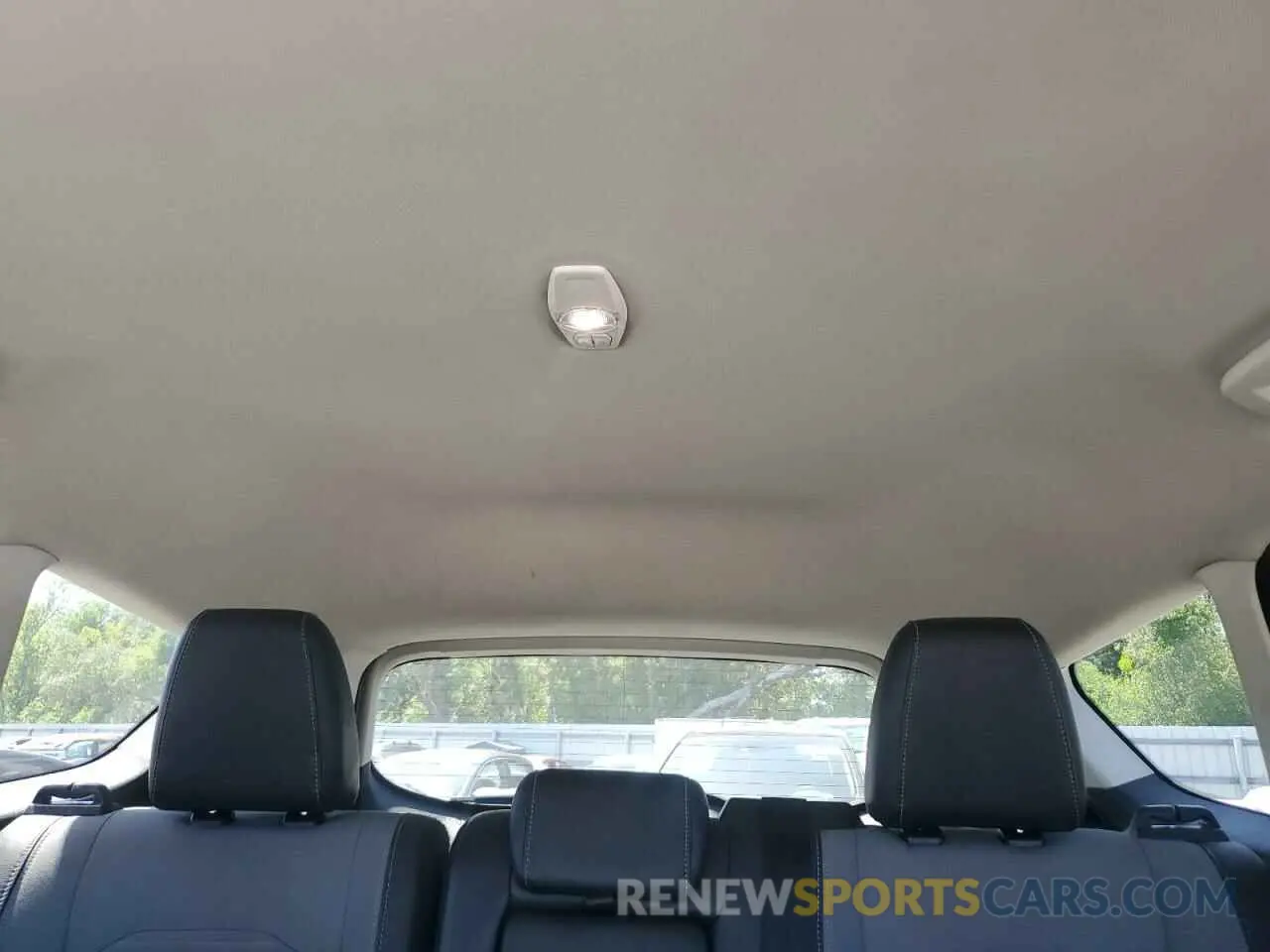 10 Фотография поврежденного автомобиля 1FMCU9GD3KUA48677 FORD ESCAPE 2019