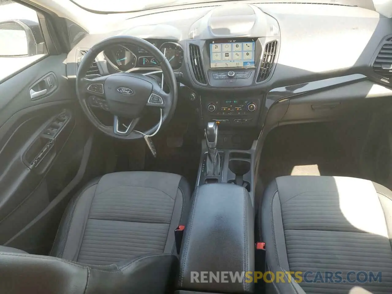 8 Фотография поврежденного автомобиля 1FMCU9GD3KUA48677 FORD ESCAPE 2019