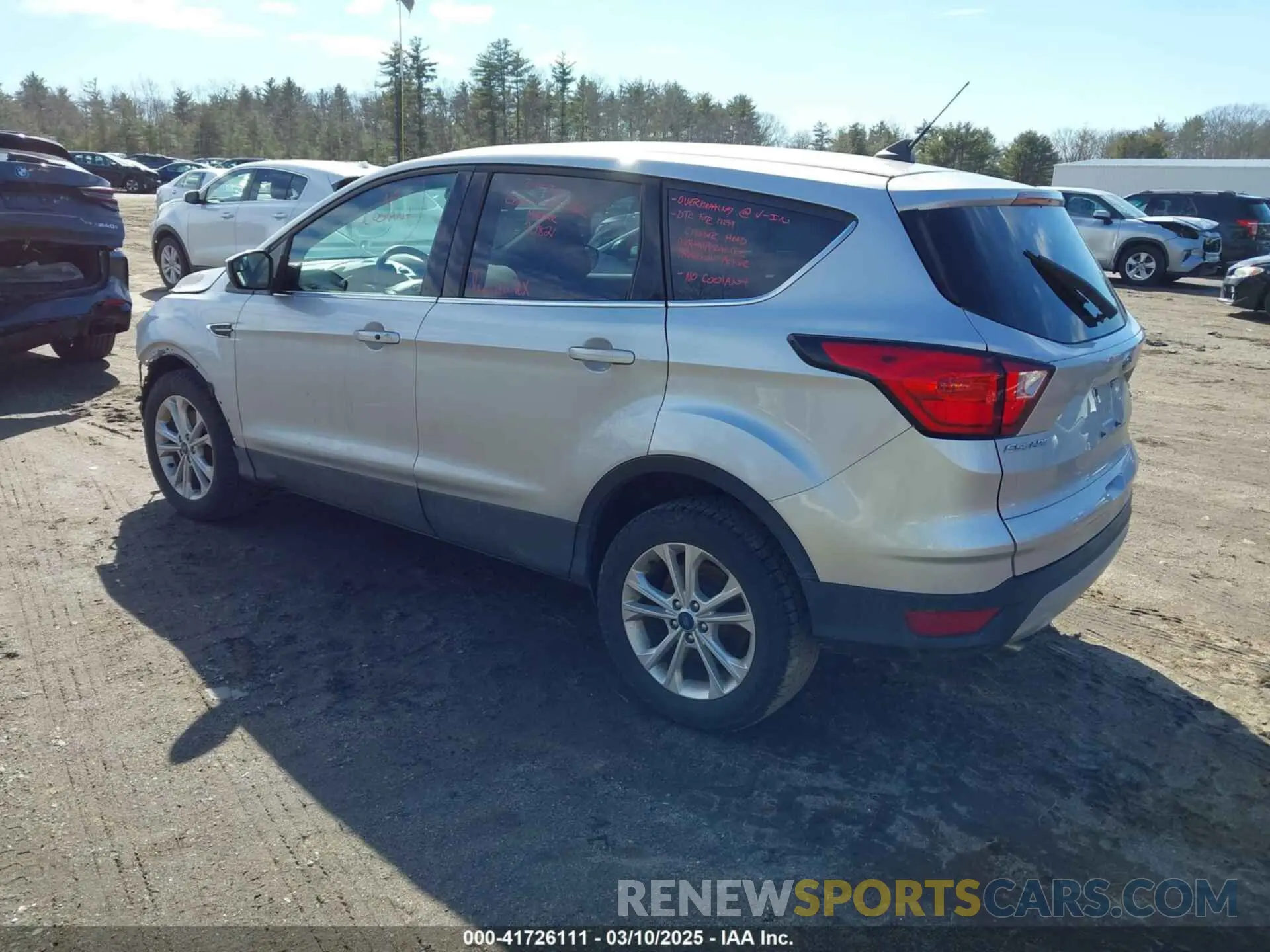 3 Фотография поврежденного автомобиля 1FMCU9GD3KUA72879 FORD ESCAPE 2019