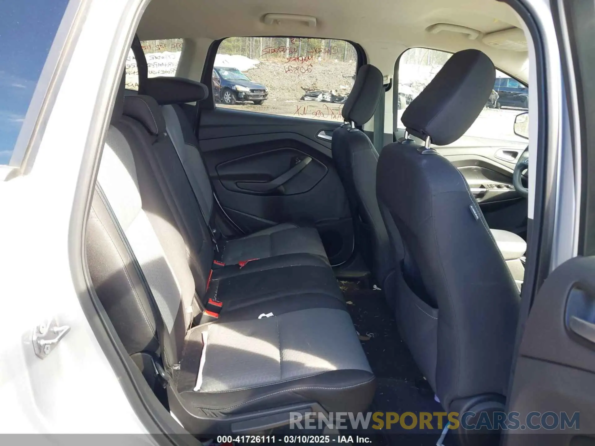 8 Фотография поврежденного автомобиля 1FMCU9GD3KUA72879 FORD ESCAPE 2019