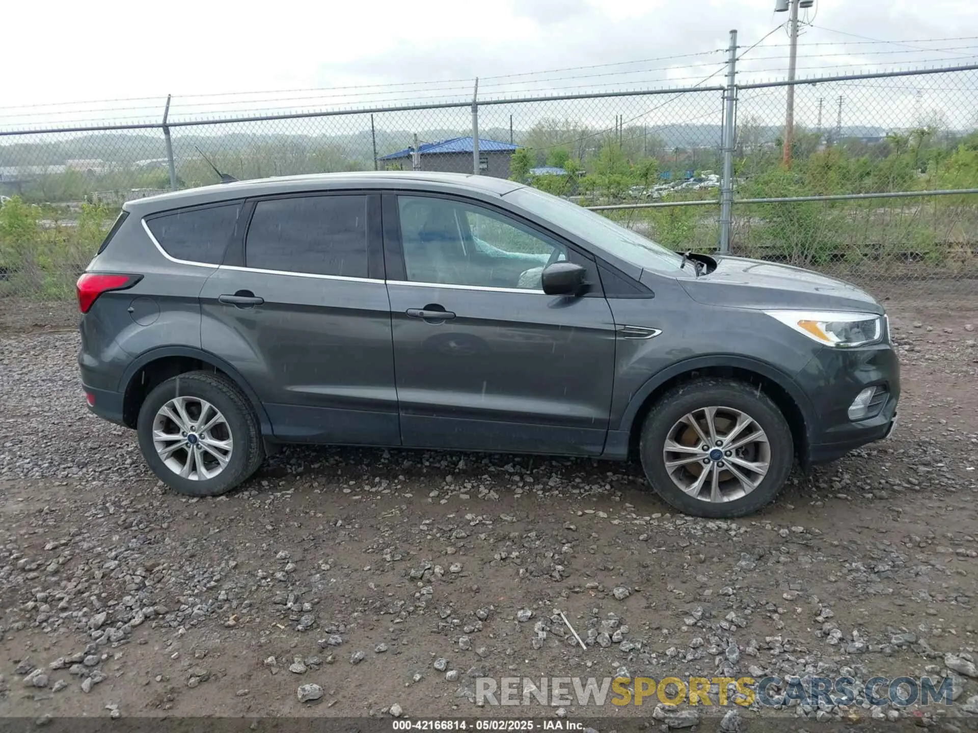 13 Фотография поврежденного автомобиля 1FMCU9GD3KUA76379 FORD ESCAPE 2019
