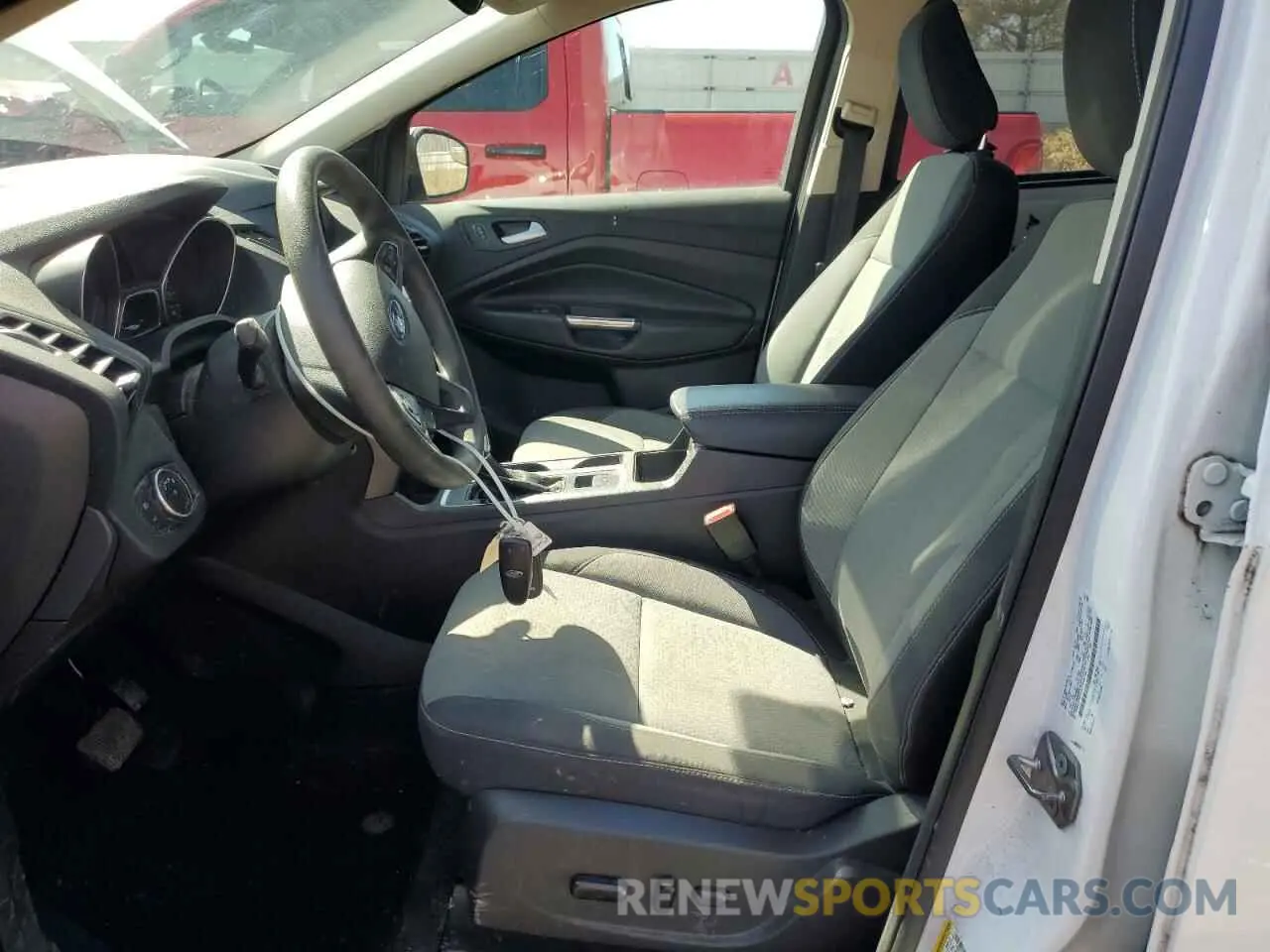 7 Photograph of a damaged car 1FMCU9GD3KUA98558 FORD ESCAPE 2019