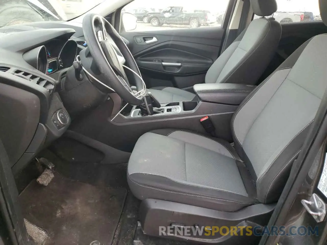 7 Photograph of a damaged car 1FMCU9GD3KUB23989 FORD ESCAPE 2019