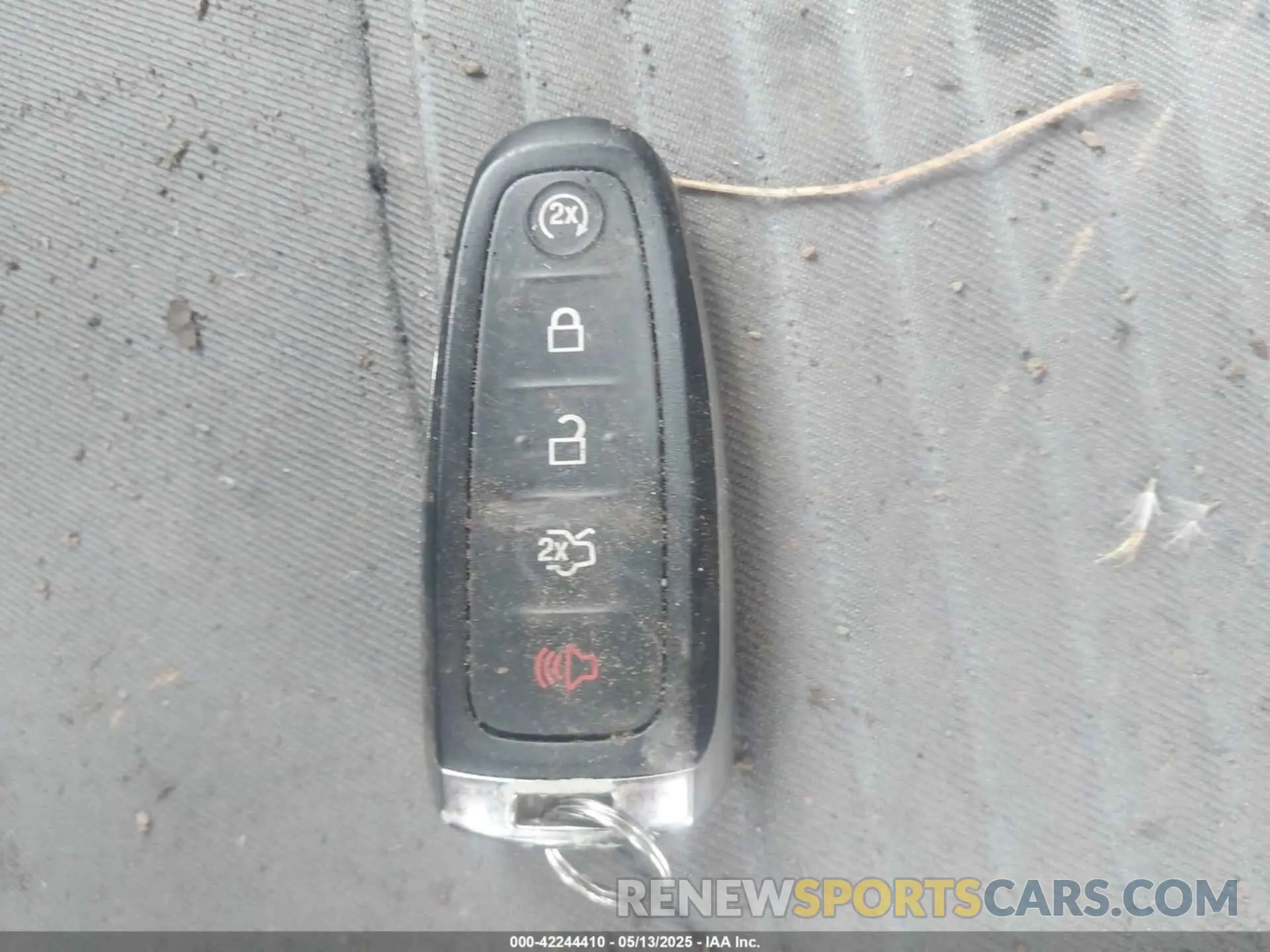 11 Photograph of a damaged car 1FMCU9GD3KUC21145 FORD ESCAPE 2019