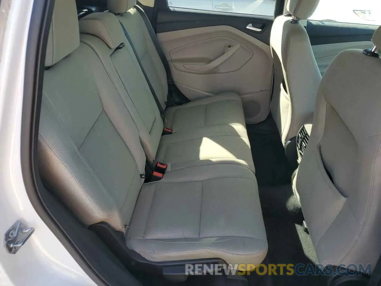 12 Фотография поврежденного автомобиля 1FMCU9GD4KUA26770 FORD ESCAPE 2019
