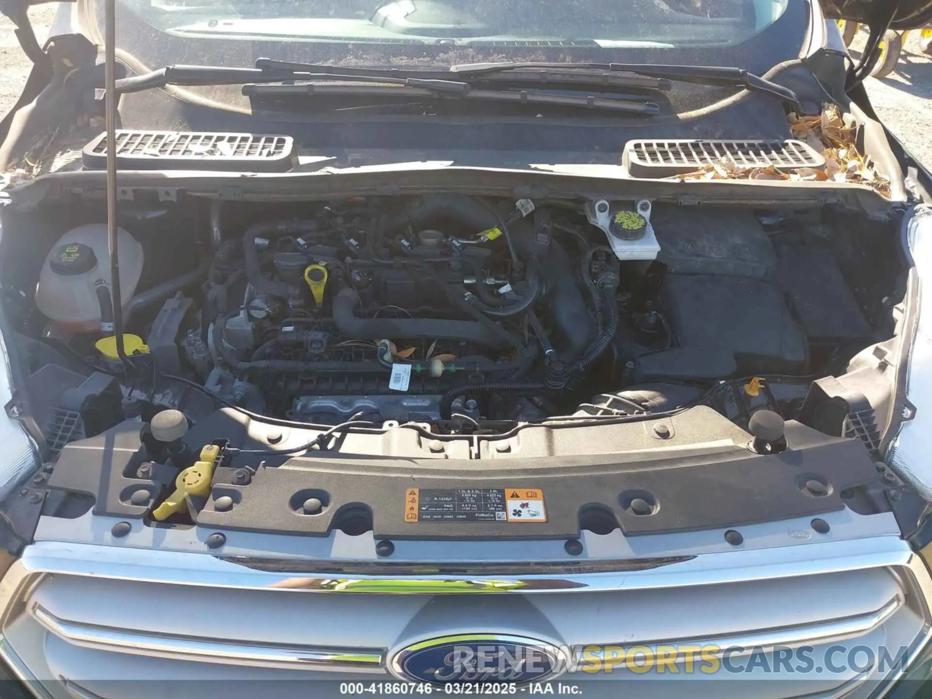 10 Photograph of a damaged car 1FMCU9GD4KUA96902 FORD ESCAPE 2019