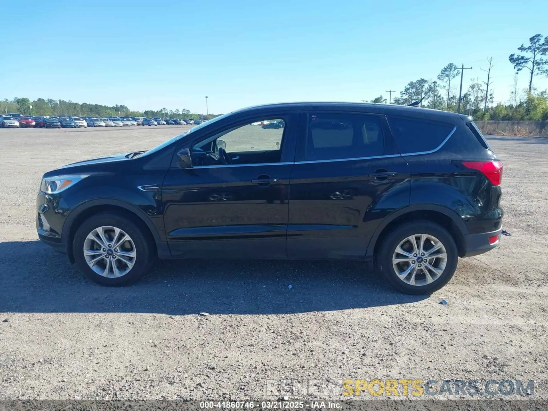 14 Photograph of a damaged car 1FMCU9GD4KUA96902 FORD ESCAPE 2019