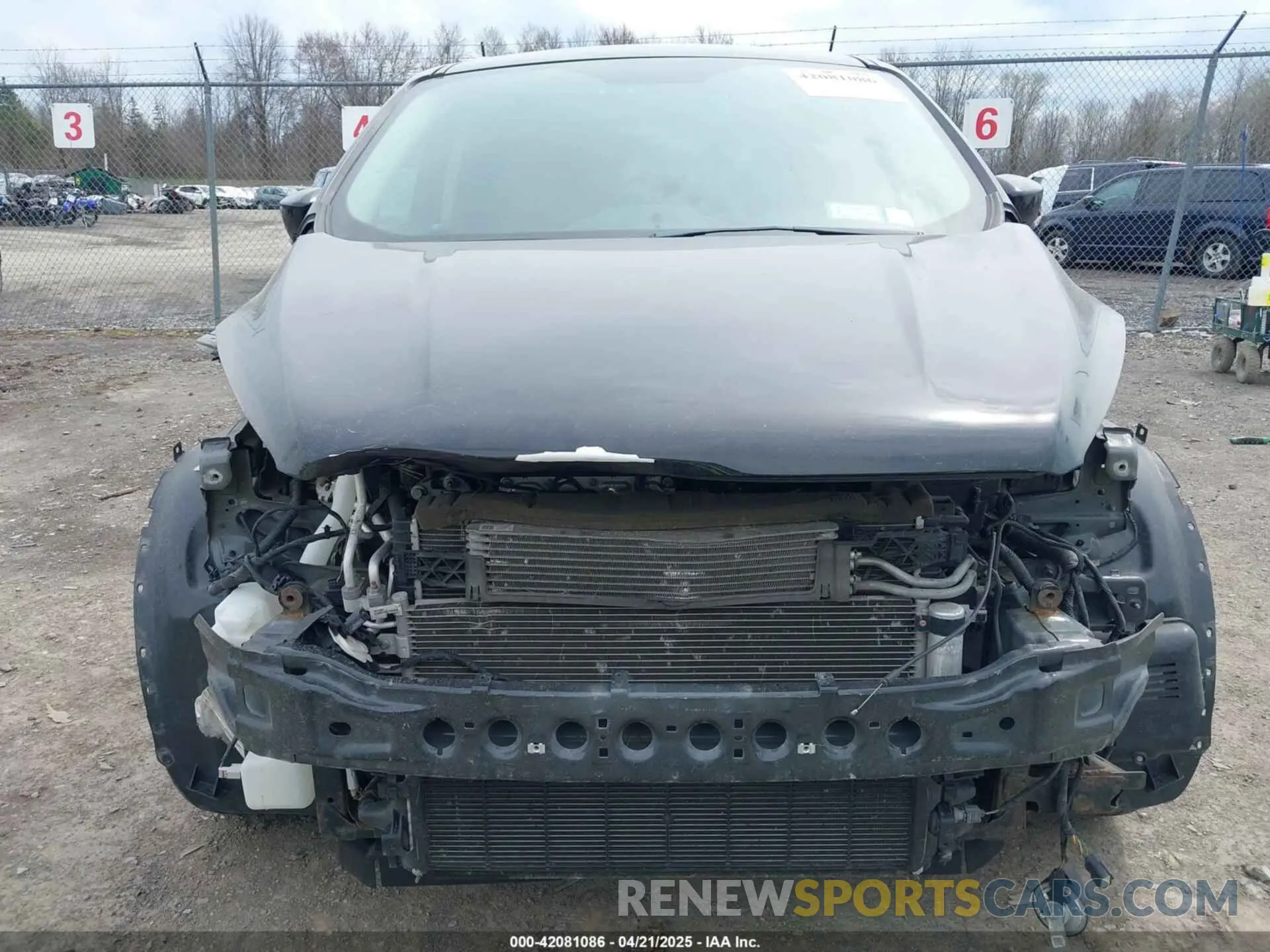 13 Фотография поврежденного автомобиля 1FMCU9GD4KUB44754 FORD ESCAPE 2019