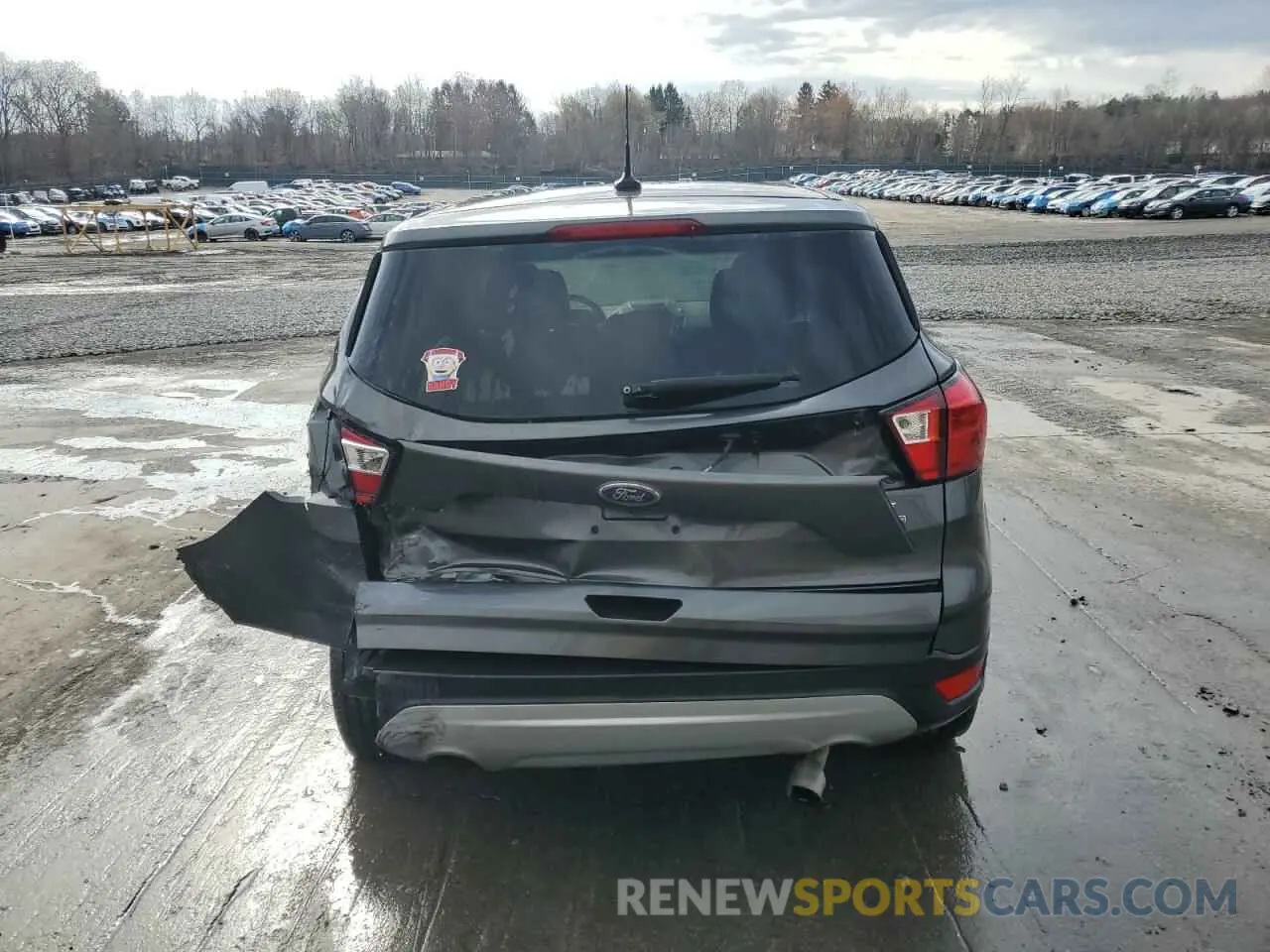6 Photograph of a damaged car 1FMCU9GD4KUB44804 FORD ESCAPE 2019