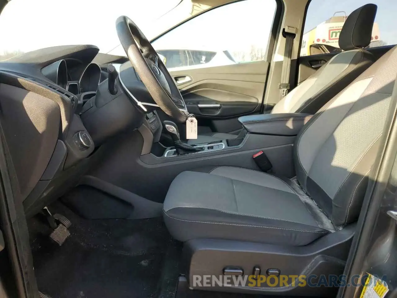 7 Photograph of a damaged car 1FMCU9GD4KUB44804 FORD ESCAPE 2019