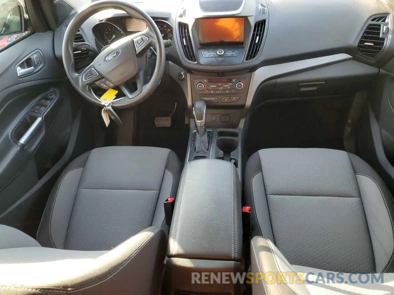 8 Photograph of a damaged car 1FMCU9GD4KUB44804 FORD ESCAPE 2019