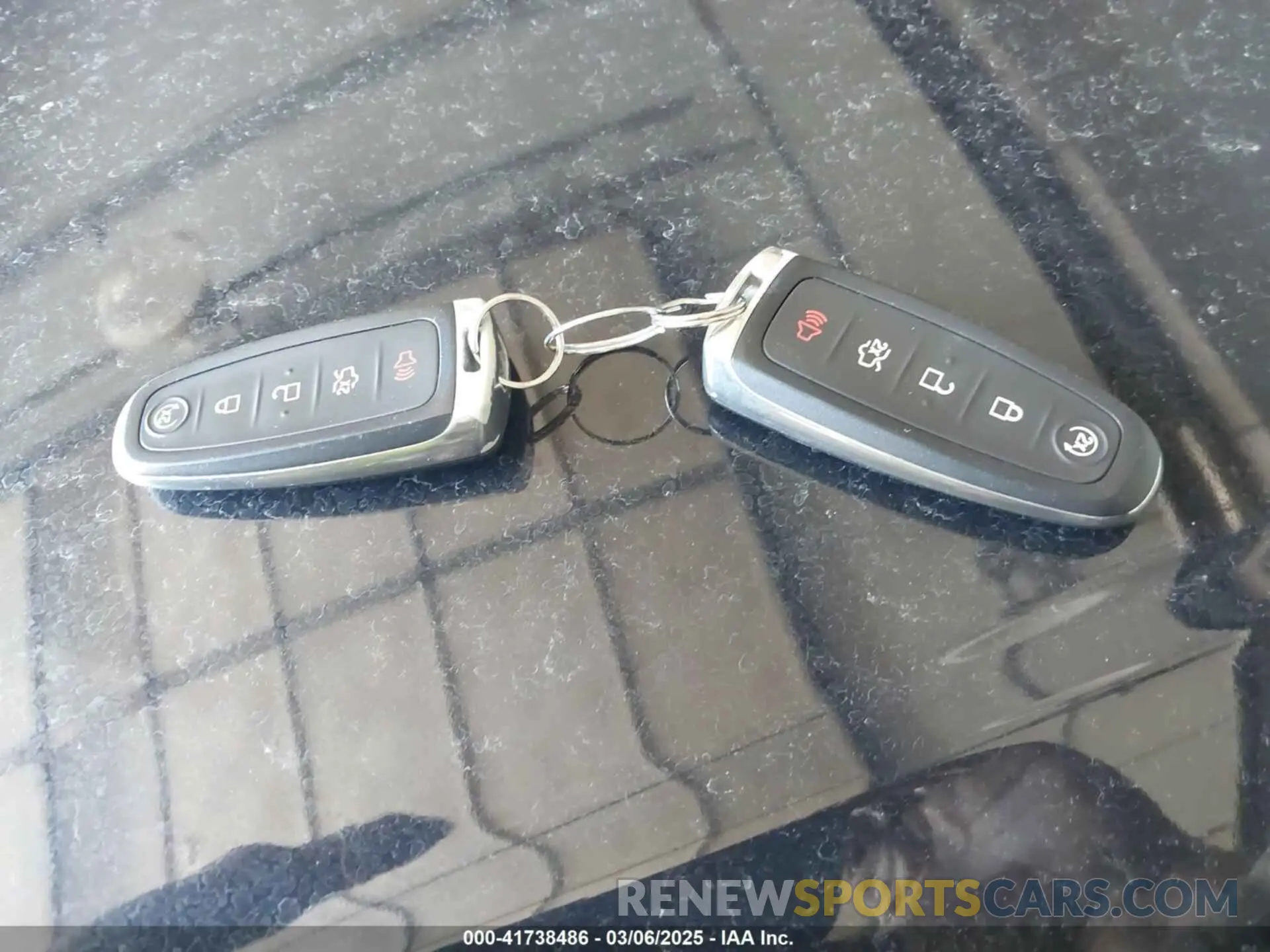 11 Photograph of a damaged car 1FMCU9GD4KUB68746 FORD ESCAPE 2019