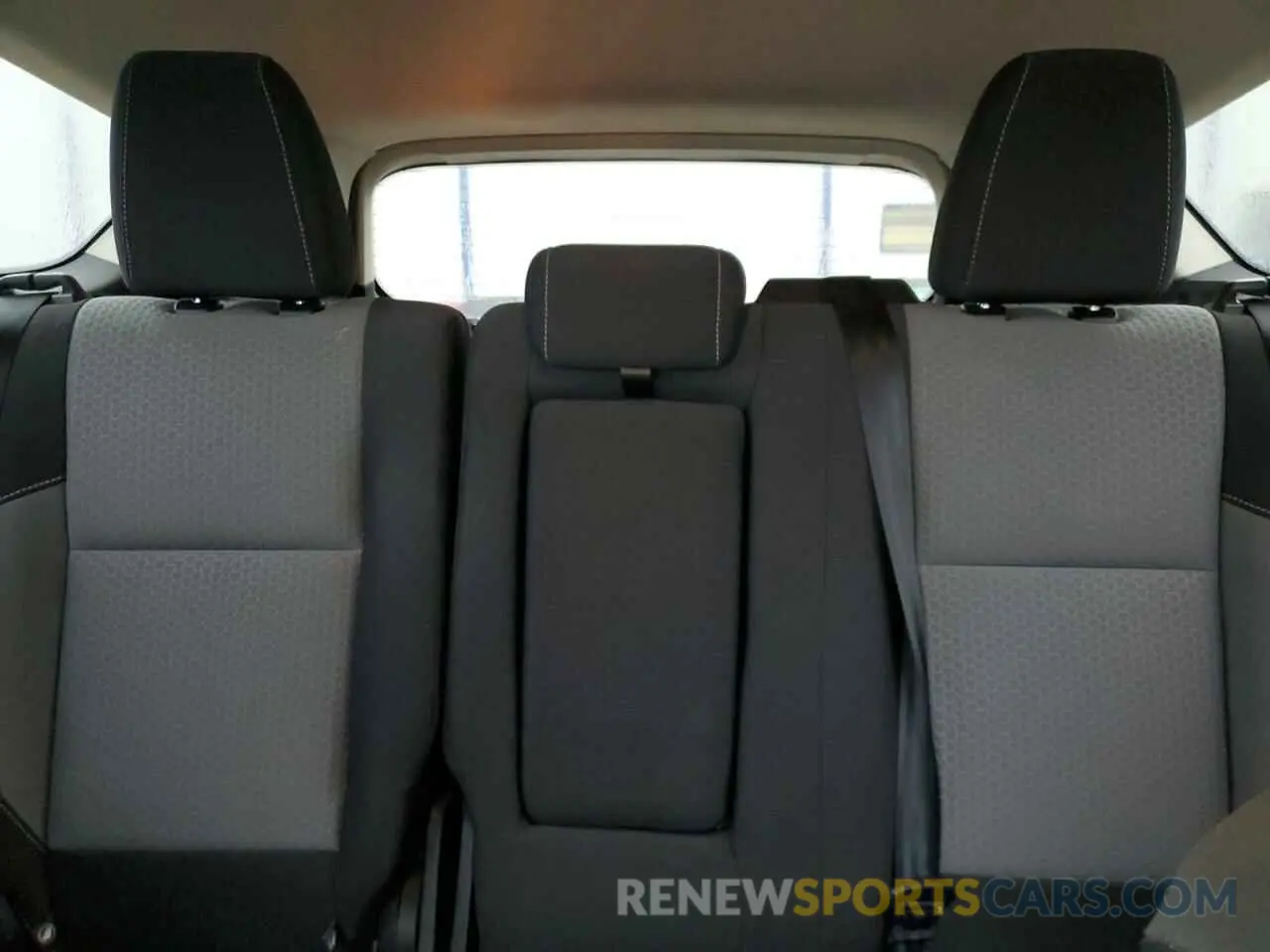 10 Photograph of a damaged car 1FMCU9GD4KUC07433 FORD ESCAPE 2019