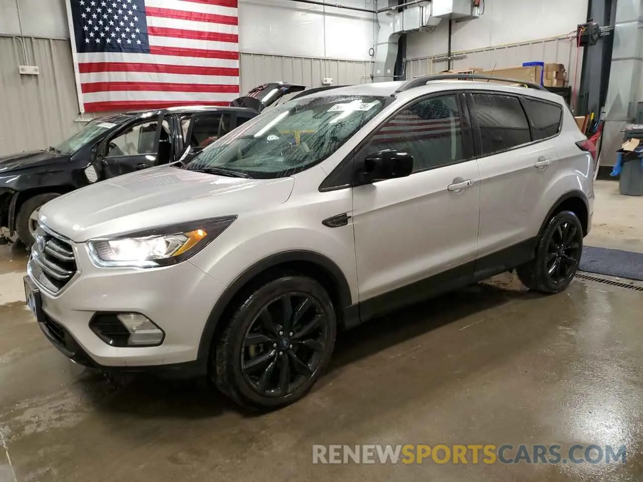 1 Photograph of a damaged car 1FMCU9GD5KUA21450 FORD ESCAPE 2019