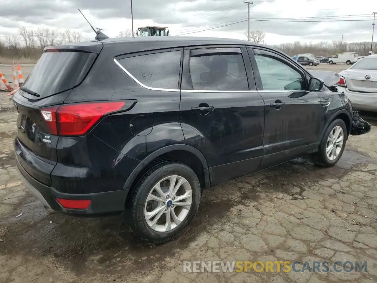3 Фотография поврежденного автомобиля 1FMCU9GD5KUA97279 FORD ESCAPE 2019