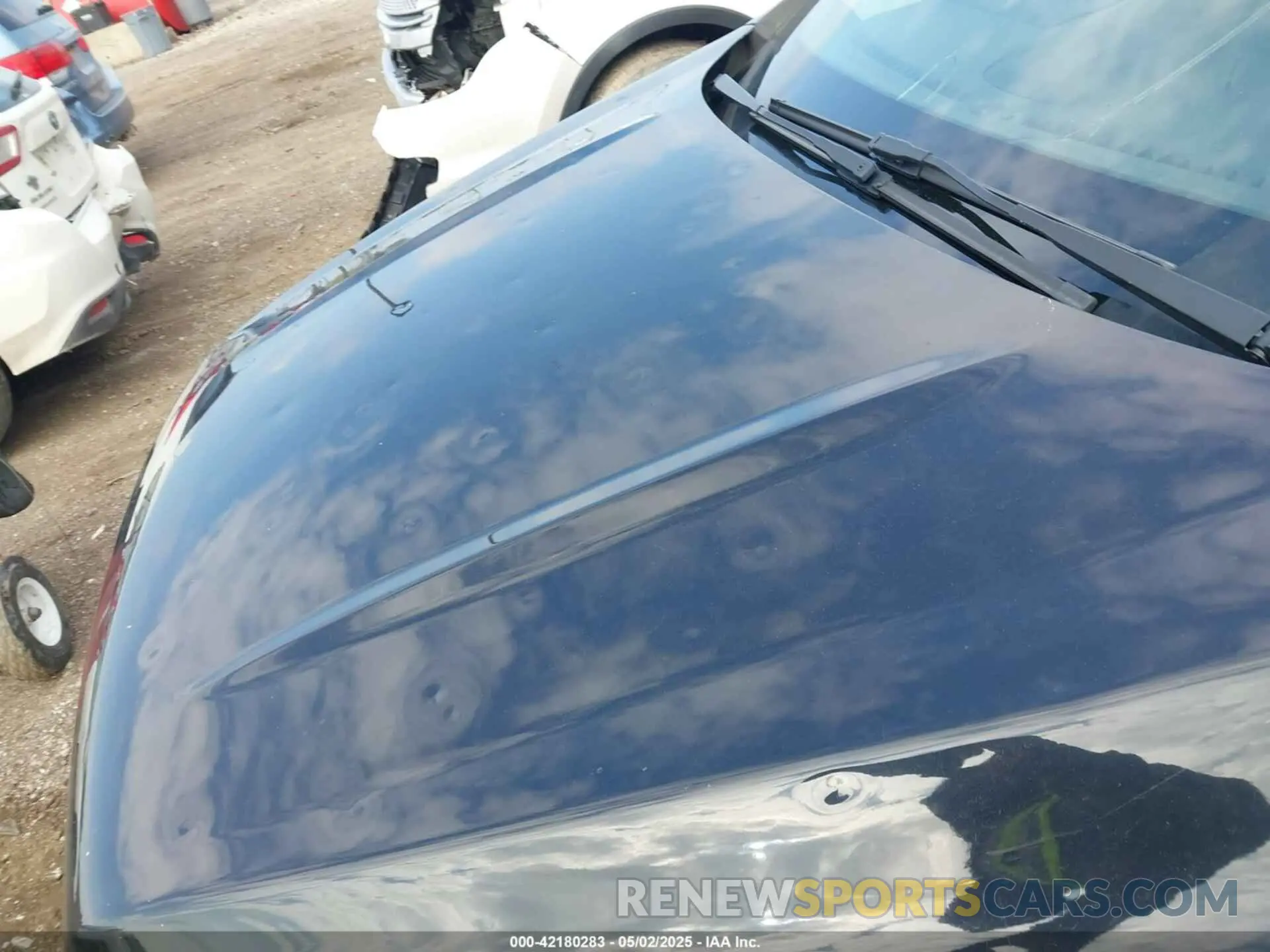 6 Photograph of a damaged car 1FMCU9GD5KUB25307 FORD ESCAPE 2019