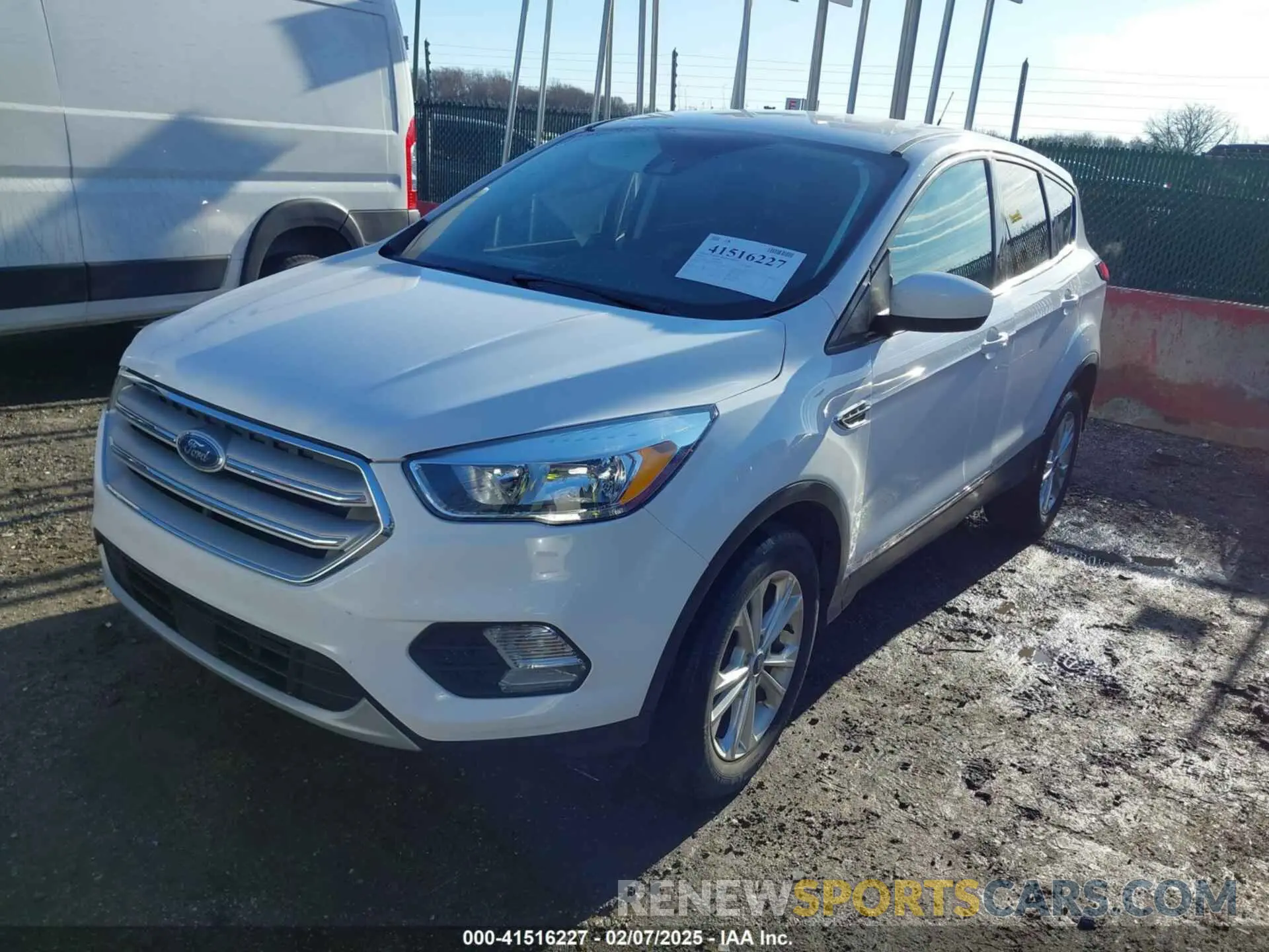 2 Фотография поврежденного автомобиля 1FMCU9GD5KUB53916 FORD ESCAPE 2019