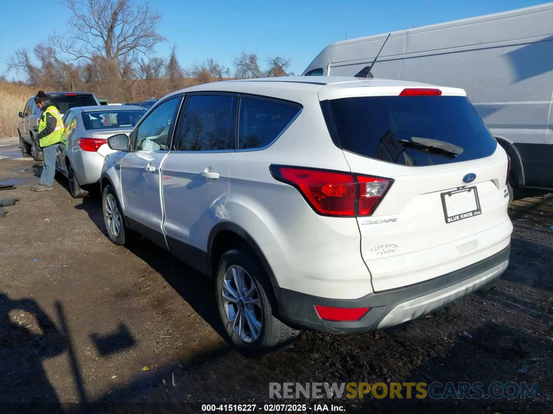 3 Фотография поврежденного автомобиля 1FMCU9GD5KUB53916 FORD ESCAPE 2019