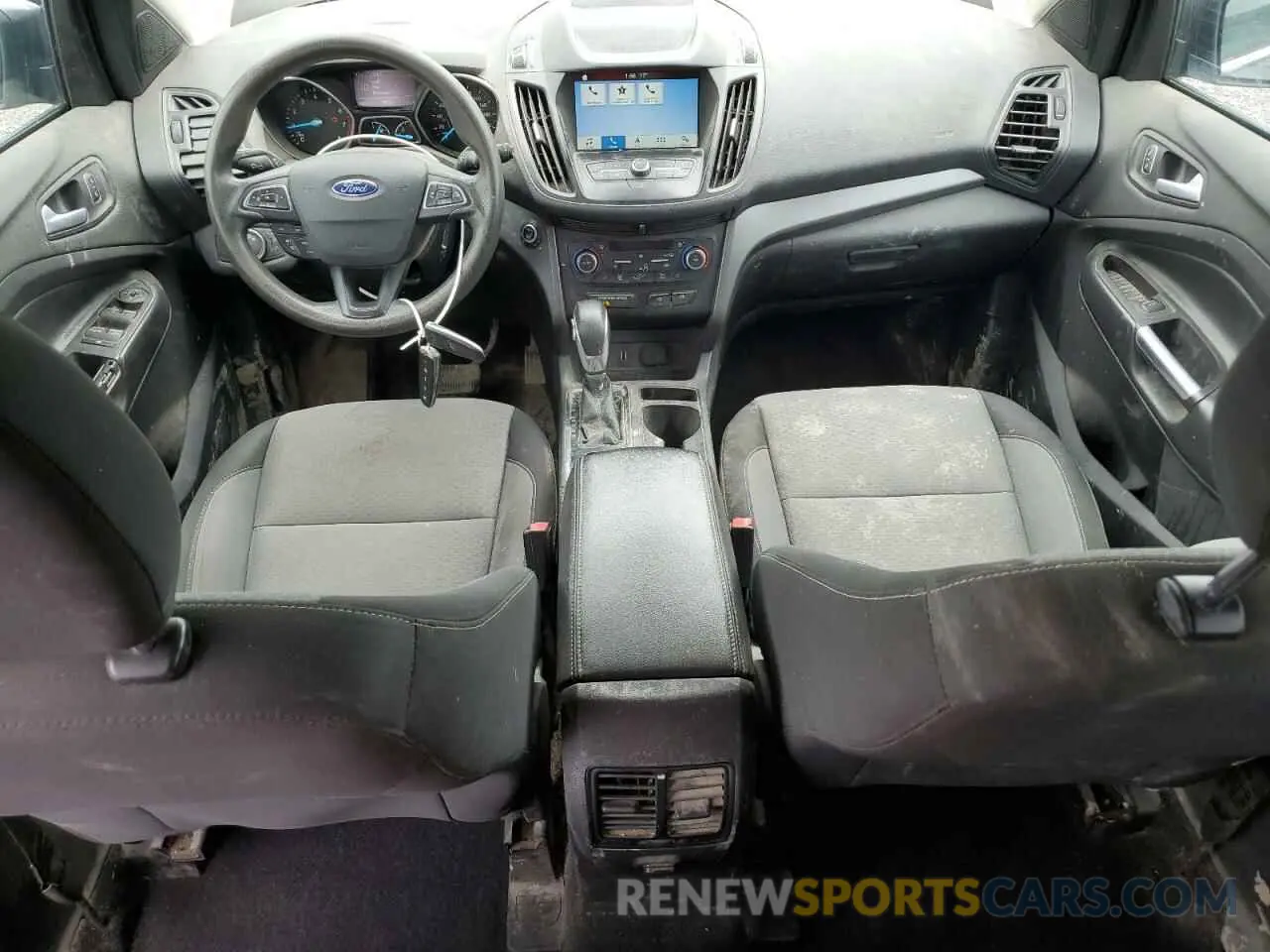 8 Photograph of a damaged car 1FMCU9GD5KUB67461 FORD ESCAPE 2019