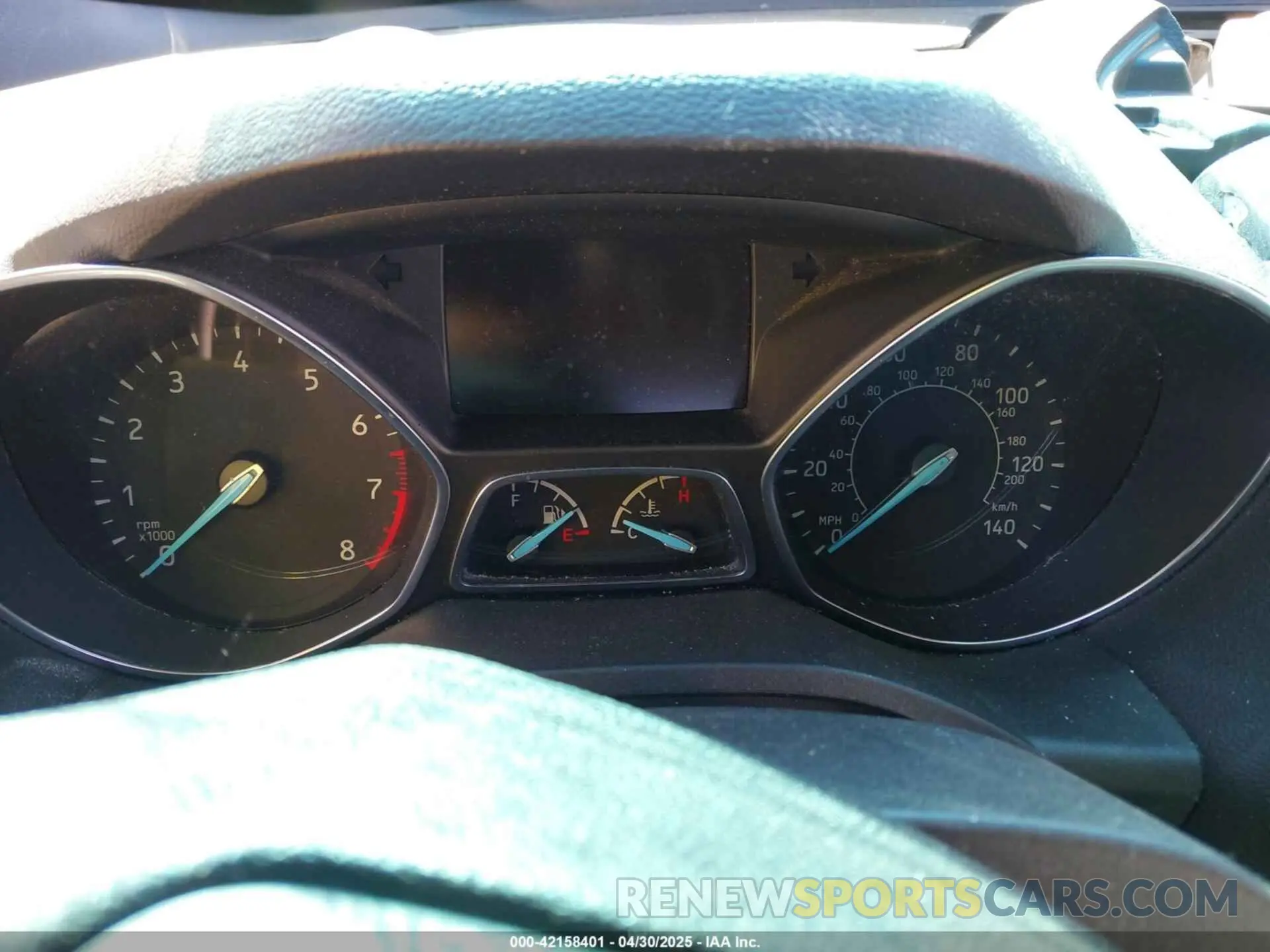 7 Photograph of a damaged car 1FMCU9GD5KUC17470 FORD ESCAPE 2019