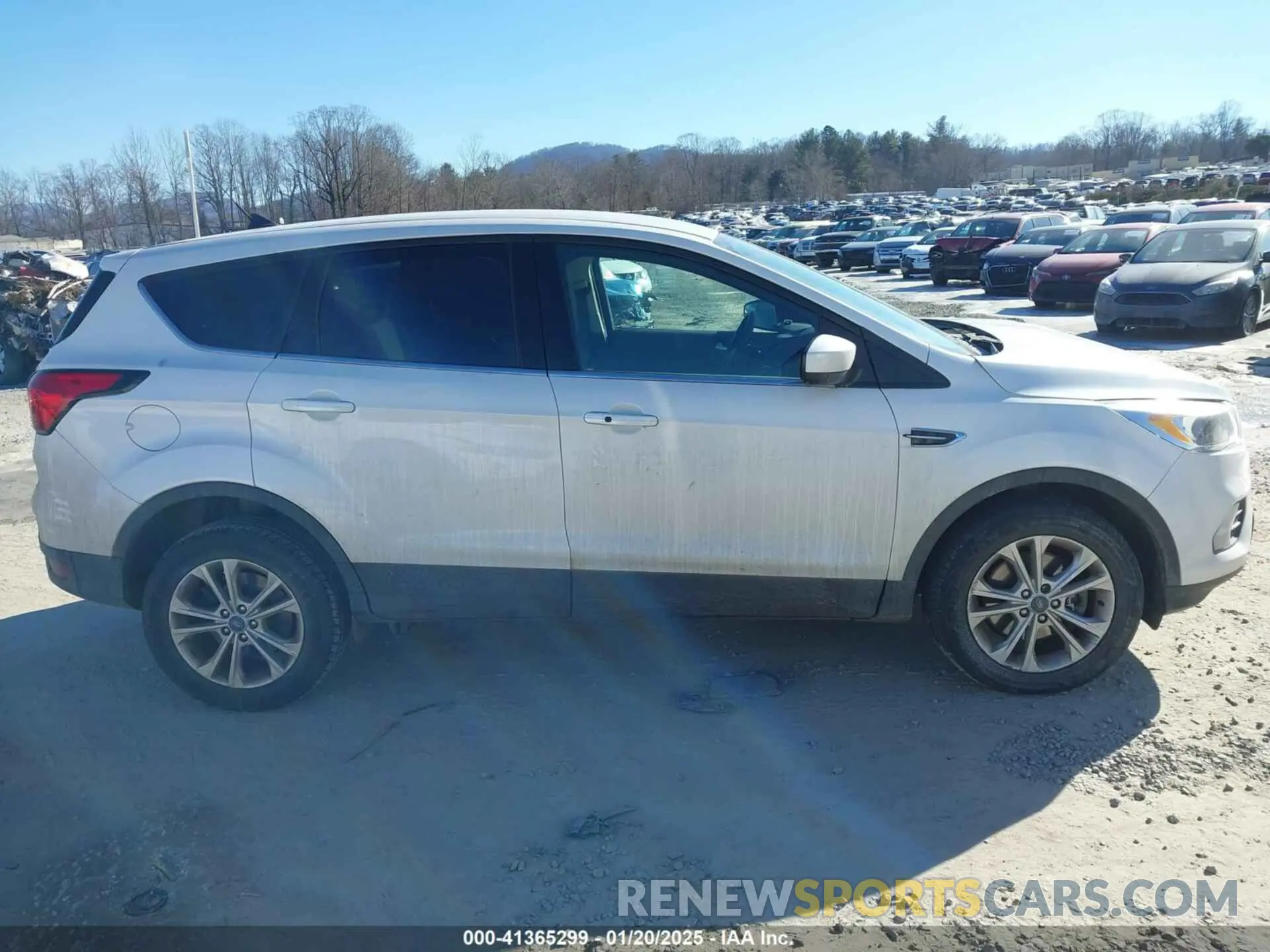14 Фотография поврежденного автомобиля 1FMCU9GD5KUC24497 FORD ESCAPE 2019