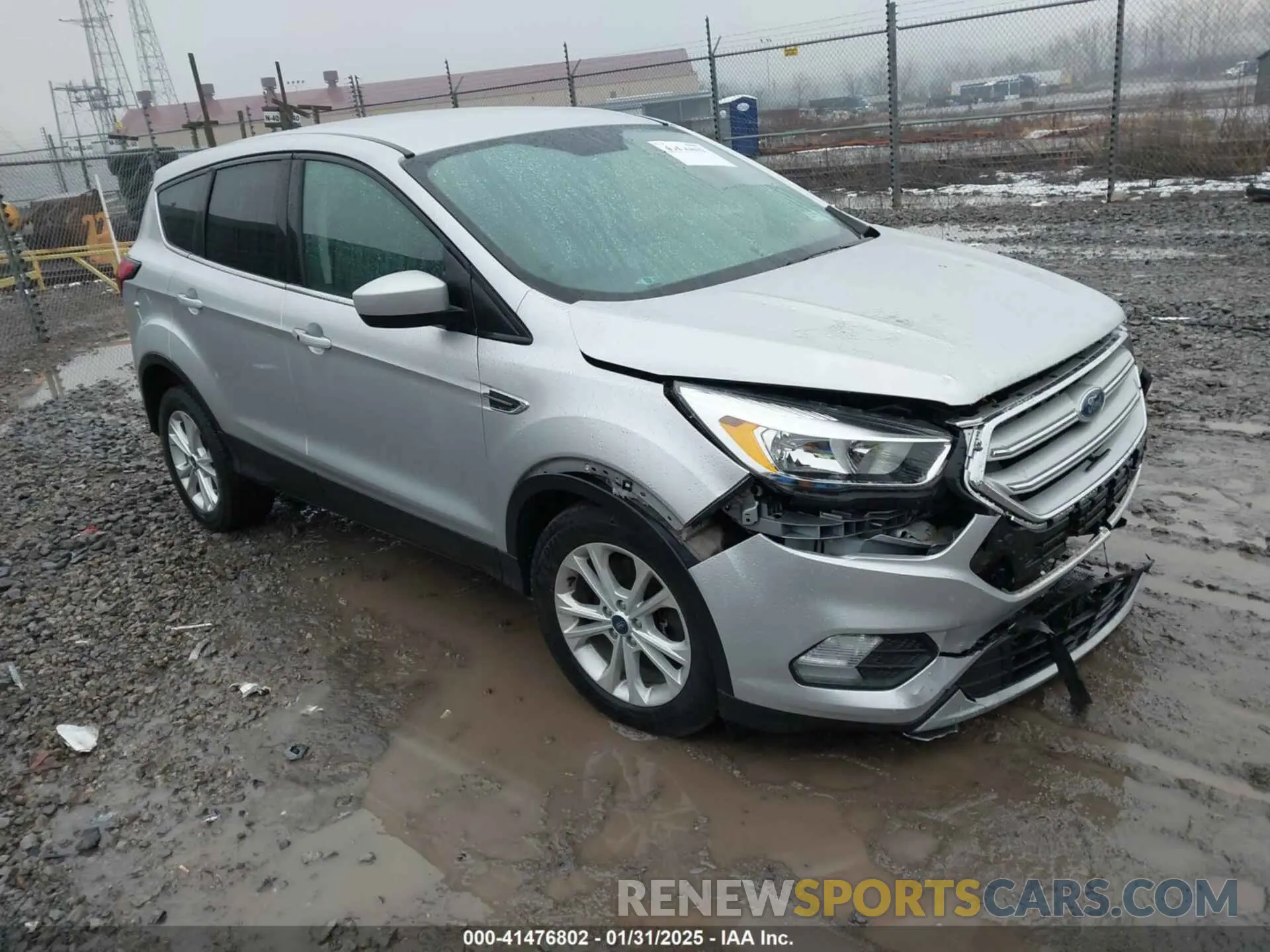 1 Photograph of a damaged car 1FMCU9GD6KUB22822 FORD ESCAPE 2019
