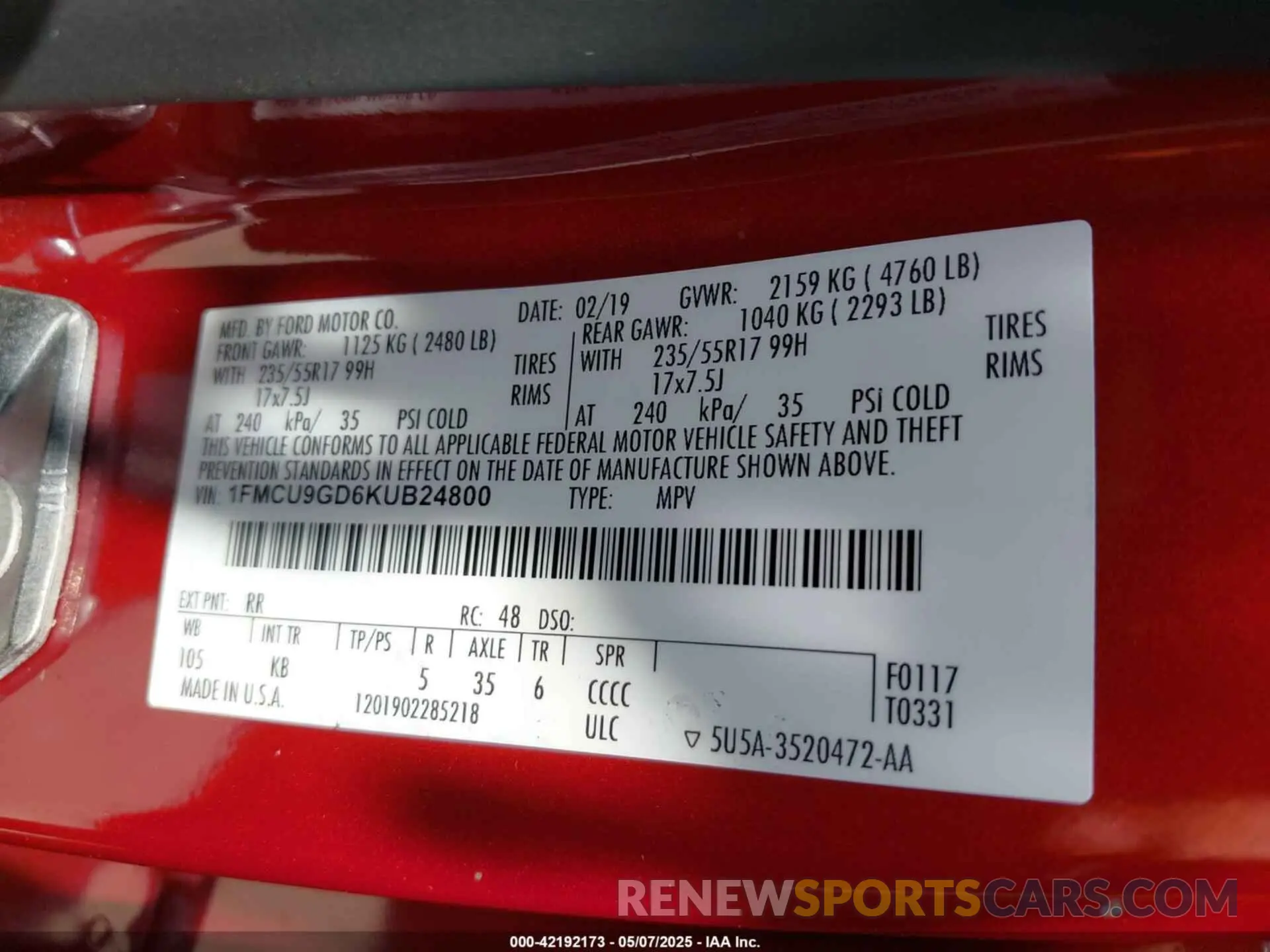 9 Photograph of a damaged car 1FMCU9GD6KUB24800 FORD ESCAPE 2019