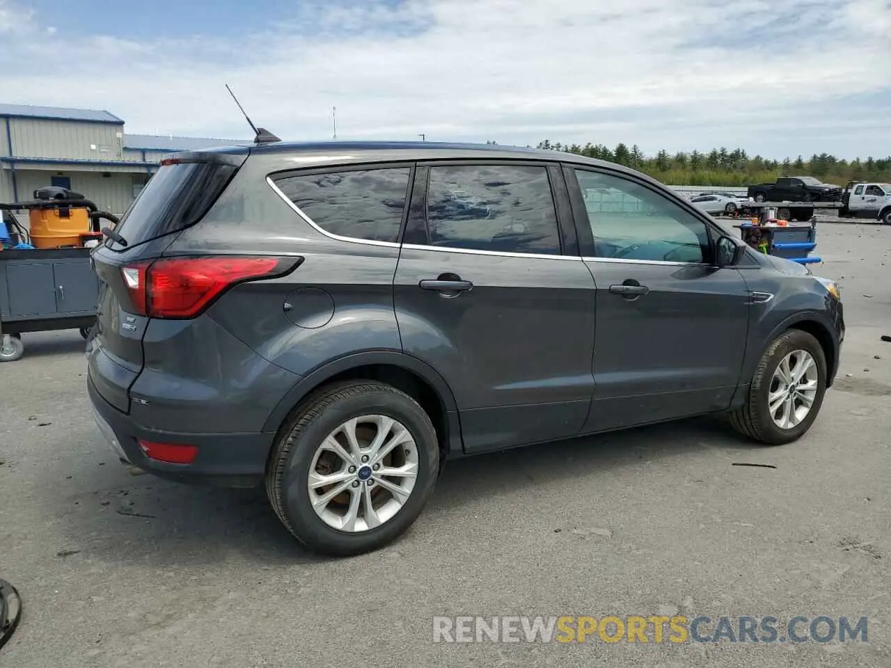 3 Photograph of a damaged car 1FMCU9GD6KUB90957 FORD ESCAPE 2019