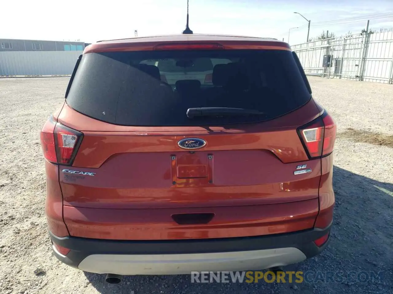 6 Photograph of a damaged car 1FMCU9GD6KUC10866 FORD ESCAPE 2019