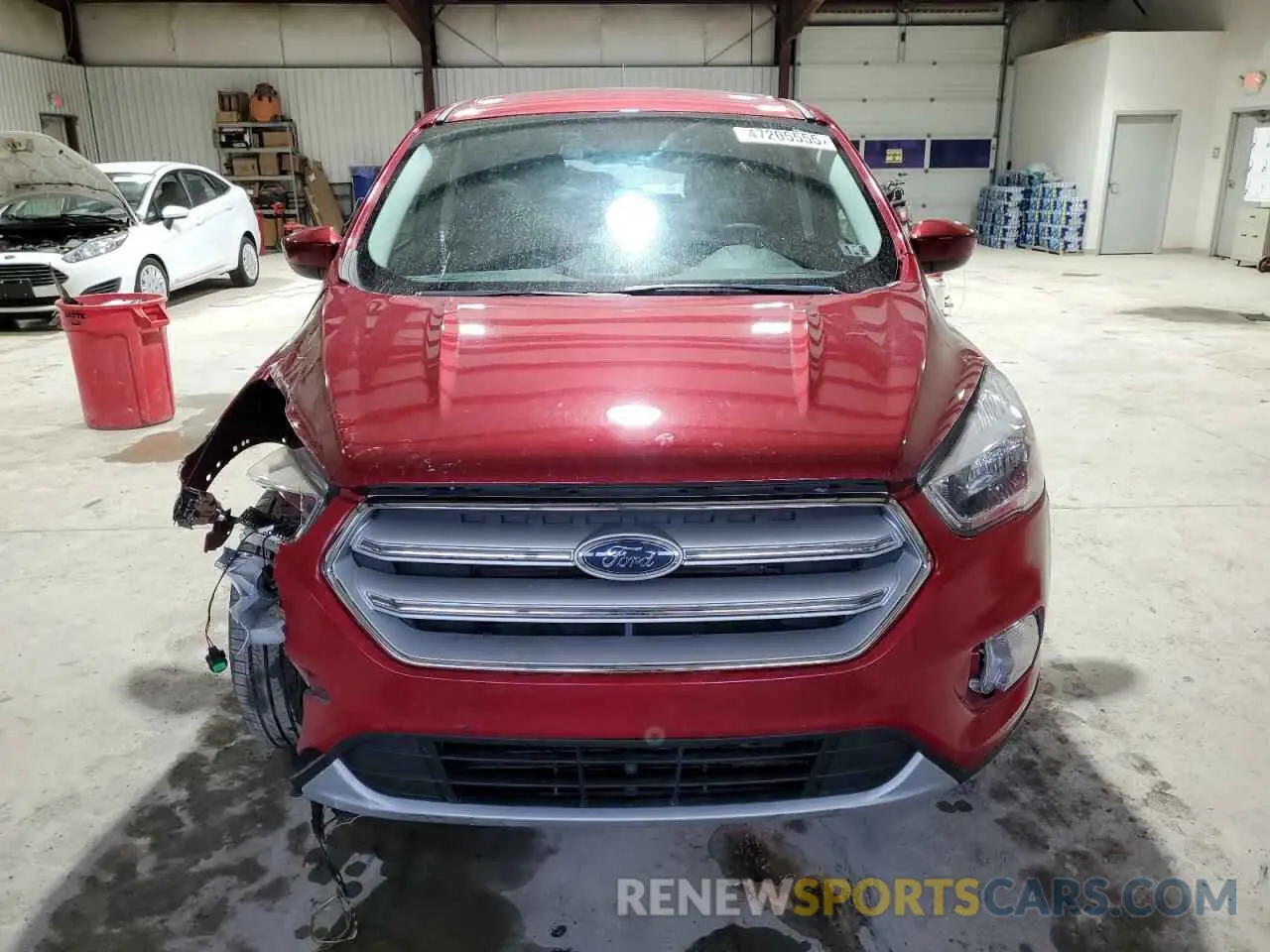 5 Фотография поврежденного автомобиля 1FMCU9GD7KUA91628 FORD ESCAPE 2019