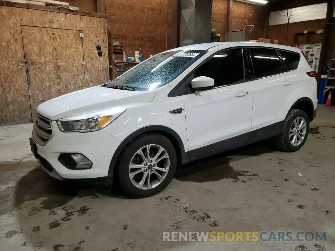 1 Photograph of a damaged car 1FMCU9GD7KUB19086 FORD ESCAPE 2019
