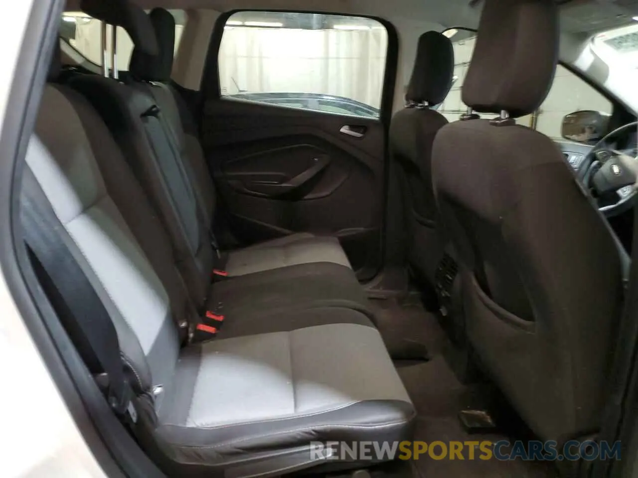11 Photograph of a damaged car 1FMCU9GD7KUB19086 FORD ESCAPE 2019