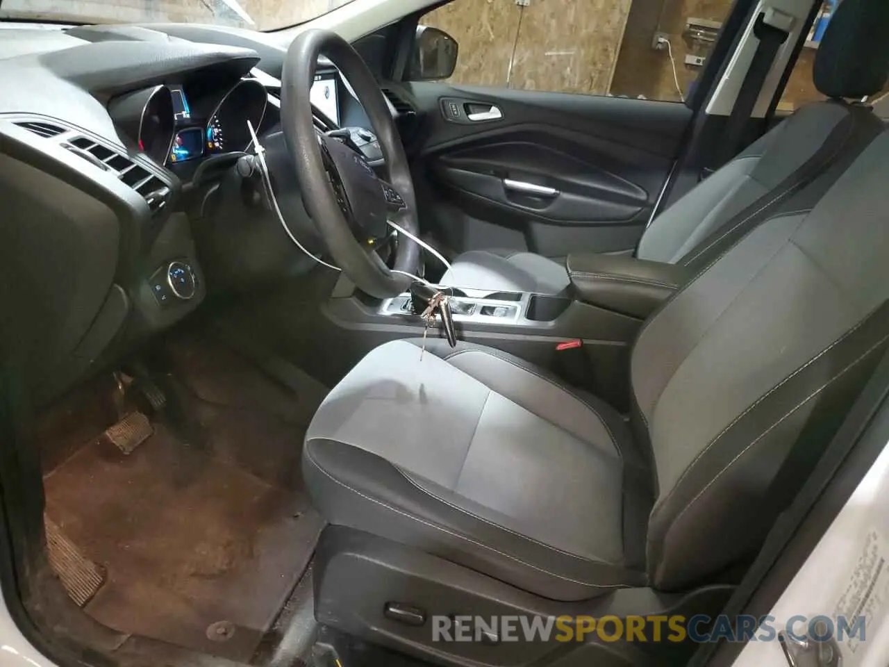 7 Photograph of a damaged car 1FMCU9GD7KUB19086 FORD ESCAPE 2019