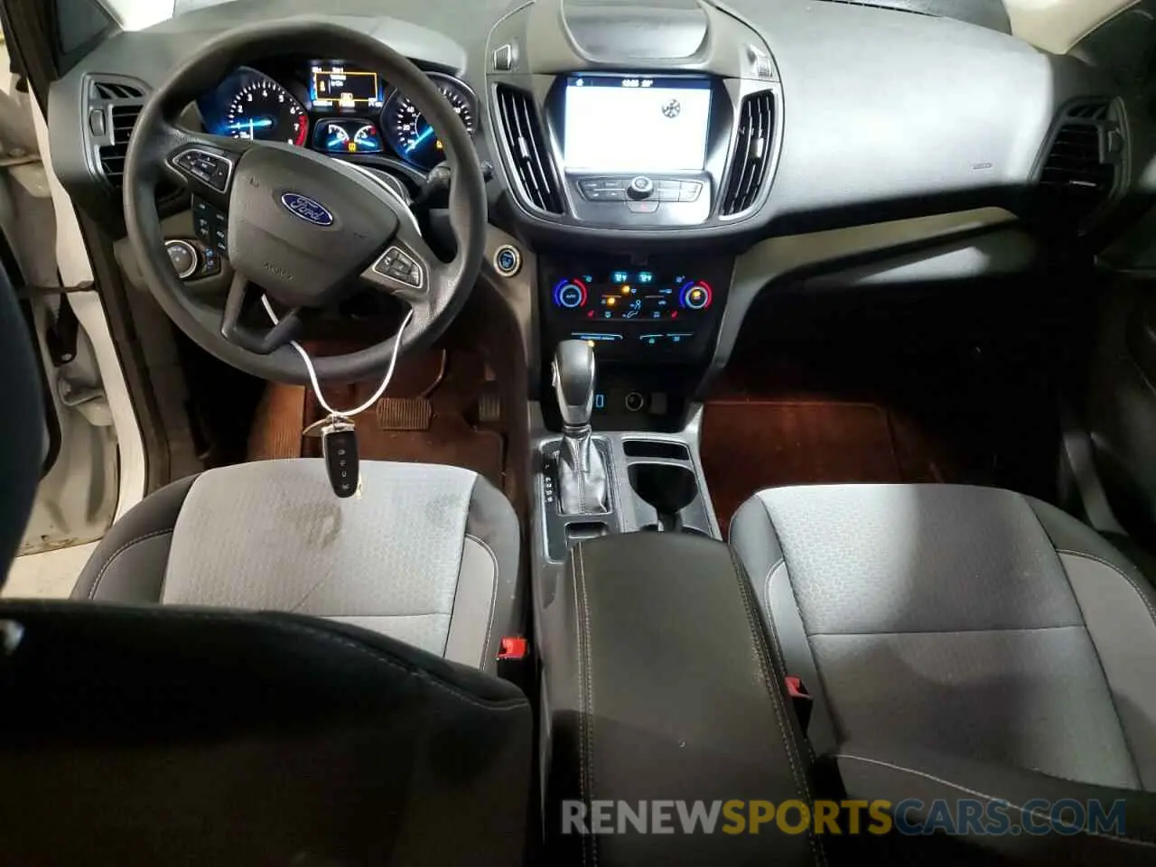 8 Photograph of a damaged car 1FMCU9GD7KUB19086 FORD ESCAPE 2019